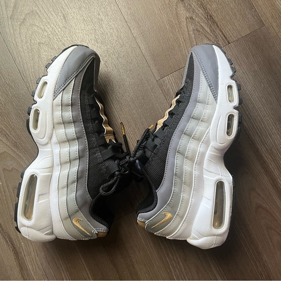 Air Max 95 Recraft (GS) 6Y - Picture 4 of 8